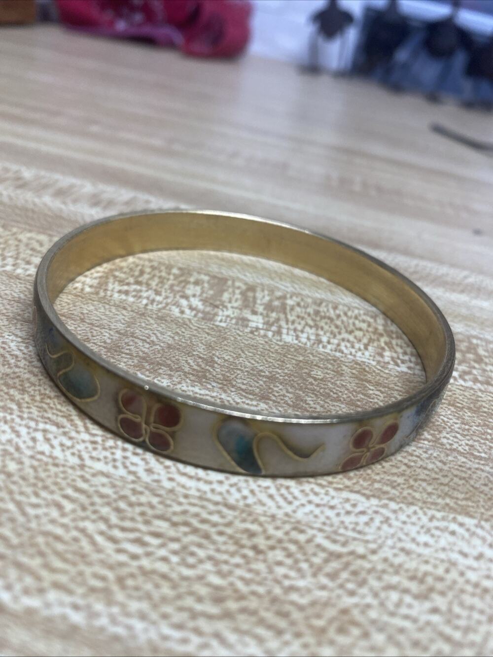 VTG Robert Kuo (?) Brass Floral CLOISONNE Bangle Bracelet Enamel 2.75” Diameter
